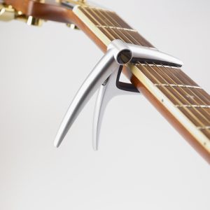 K&M 30900 kapodaster za el-ac gitaru - Slika 2