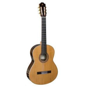 Admira A8 klasična gitara